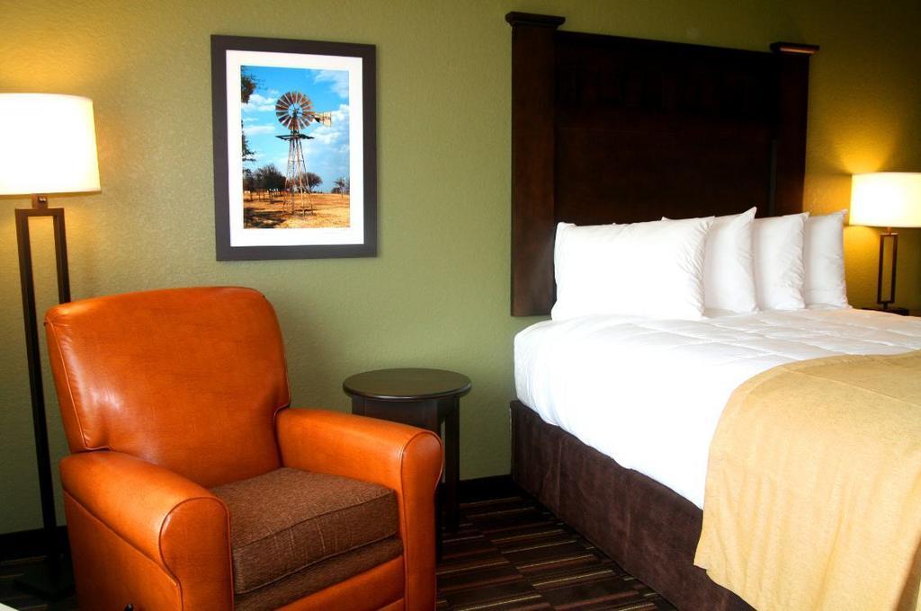 Comfort Inn & Suites Beeville Номер фото